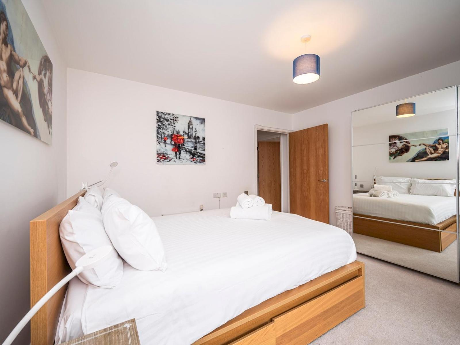 London Apartment Near Tower Bridge And Tube Pass The Keys Exterior foto